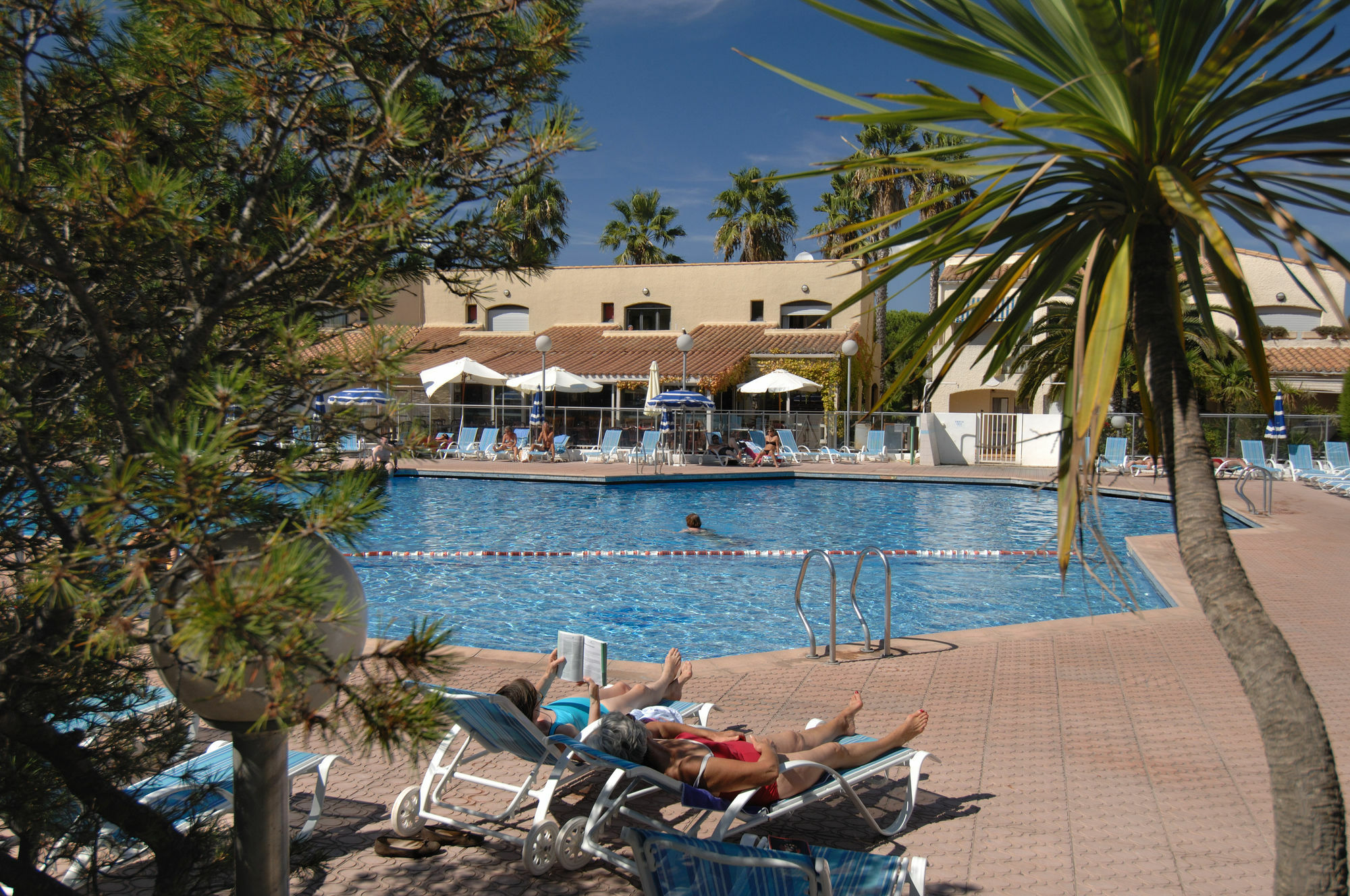 Residence Odalys Saint Loup Agde Exteriör bild