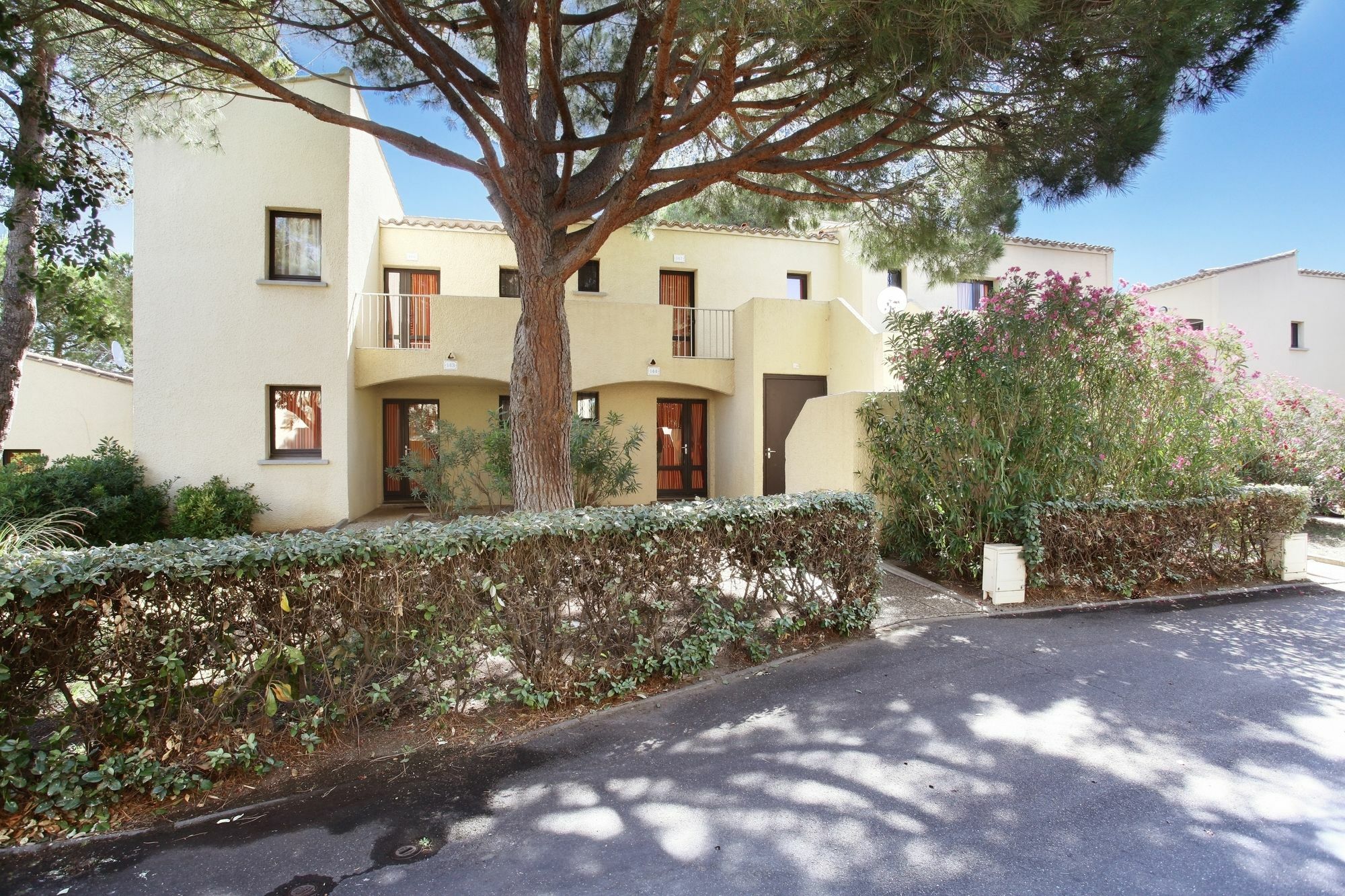 Residence Odalys Saint Loup Agde Exteriör bild